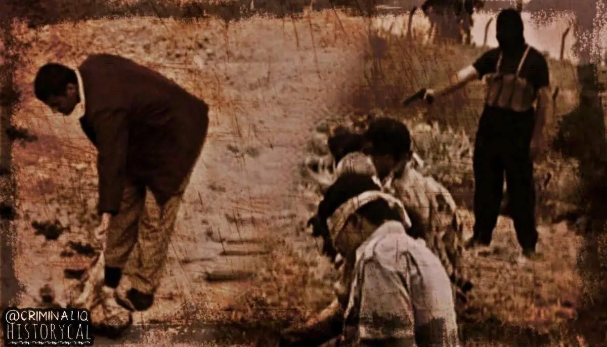 Видеоархив: найдено массовое захоронение сотрудников полиции и национальной гвардии, убитых террористами в 2007 году + примерная реконструкция событий.