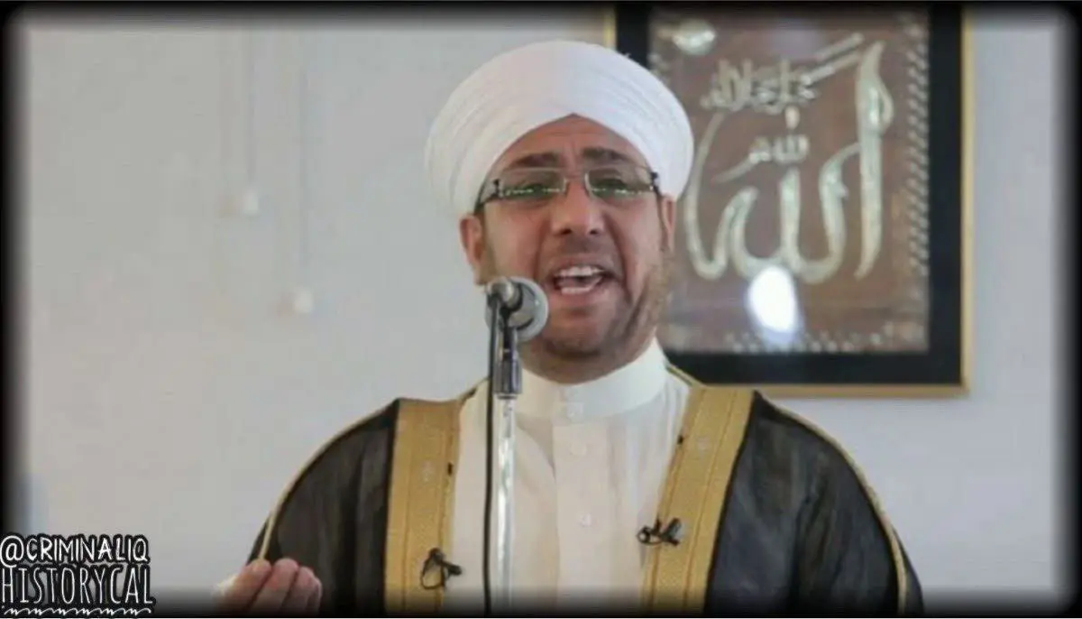 Находящийся в розыске муфтий хочет стать главой «суннитского вакфа» Ирака.